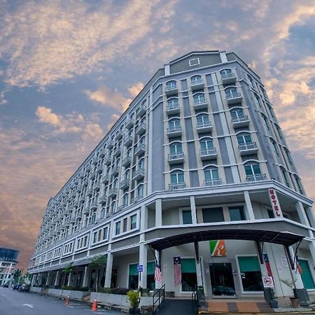 โฮเต็ล โกเบมาส เมลากา Hotel Malacca ภายนอก รูปภาพ