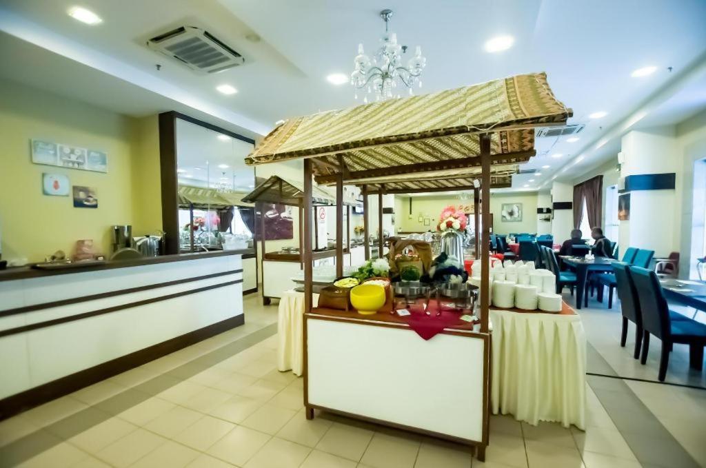 โฮเต็ล โกเบมาส เมลากา Hotel Malacca ภายนอก รูปภาพ