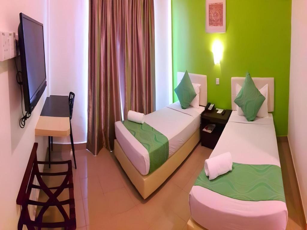 โฮเต็ล โกเบมาส เมลากา Hotel Malacca ภายนอก รูปภาพ